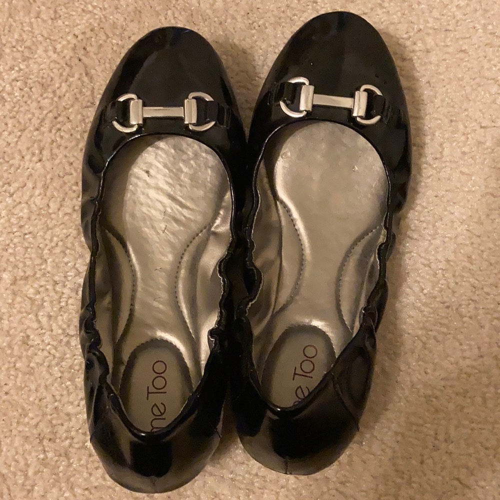 Me Too black patent ballet flats